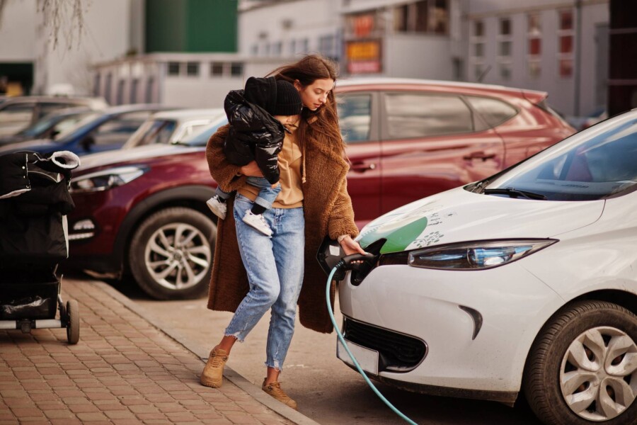 Ile kosztuje najtańszy elektryk i co warto o tym wiedzieć?