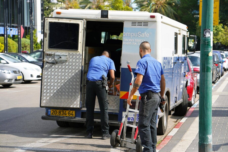 Czy elektryk może jechać buspasem?