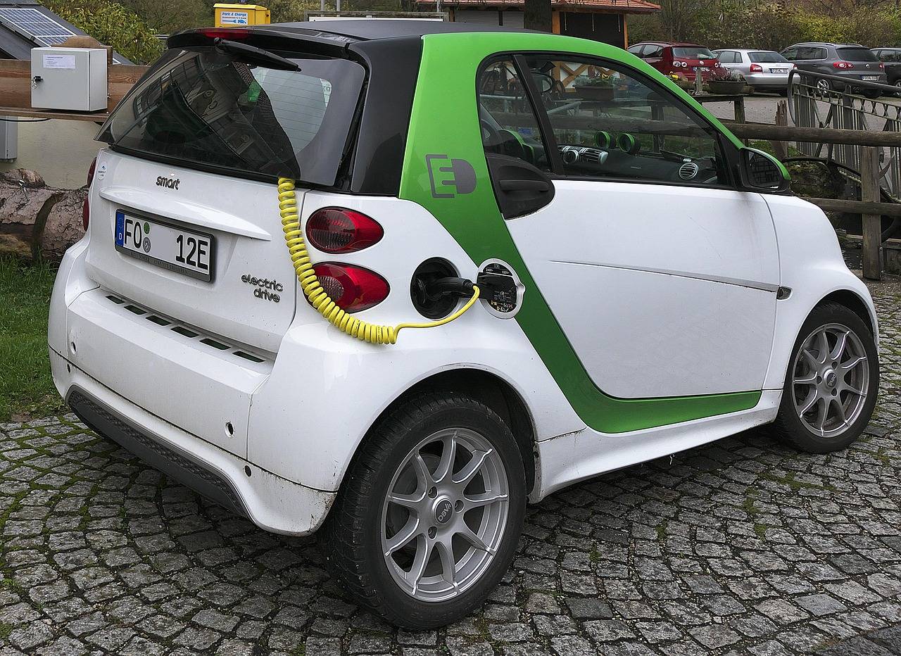 Ile kosztuje jazda elektrykiem na co dzień?