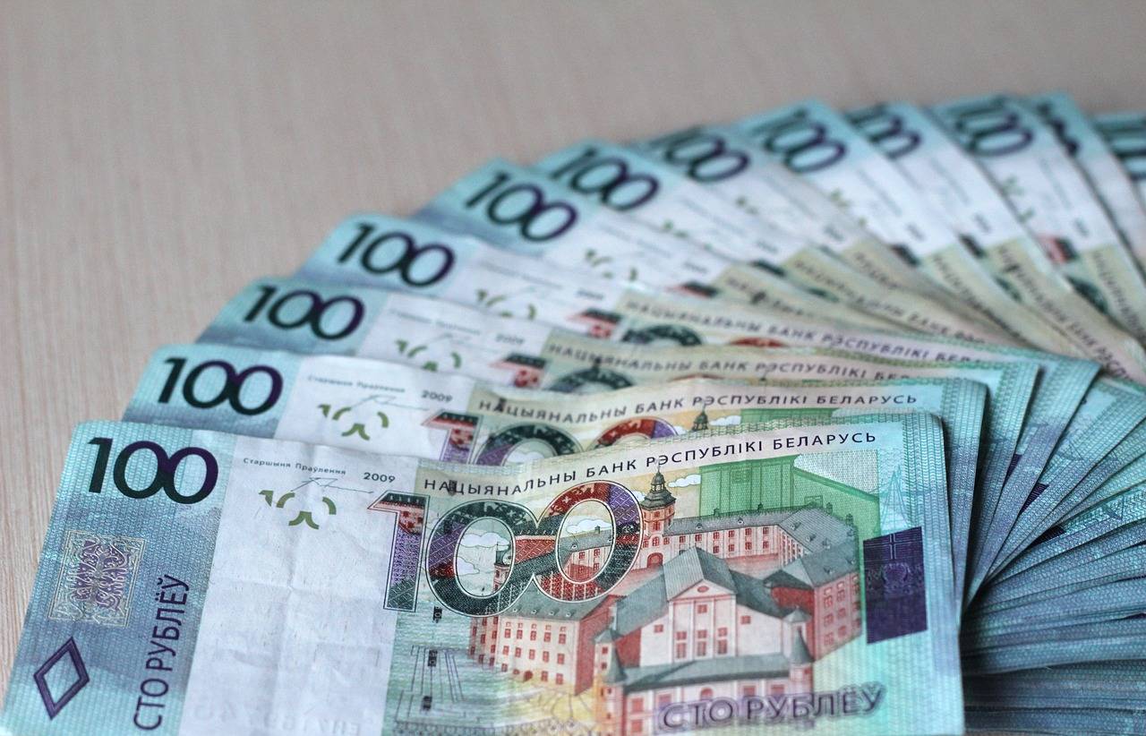 Ile pali elektryk na 100 km i od czego zależy jego zużycie energii?